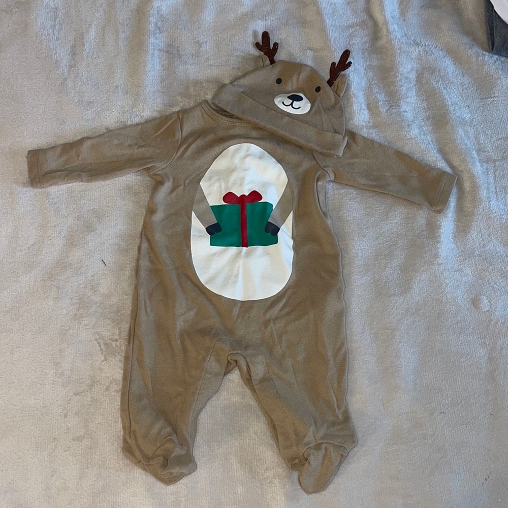Carter's 0-3 Month's Reindeer Sleeper Outfit with Hat